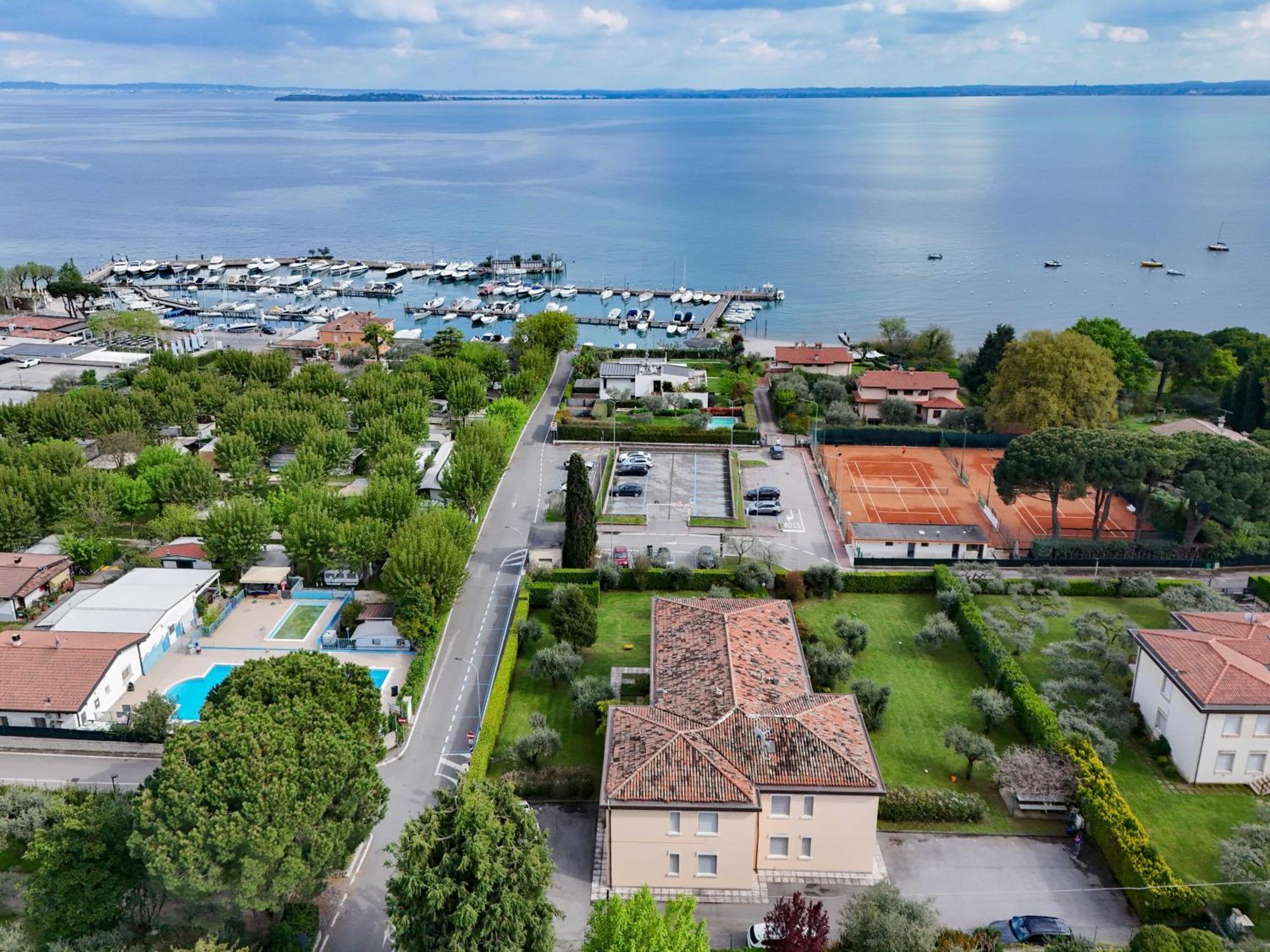 Appartamento Martina Moniga del Garda Eksteriør billede